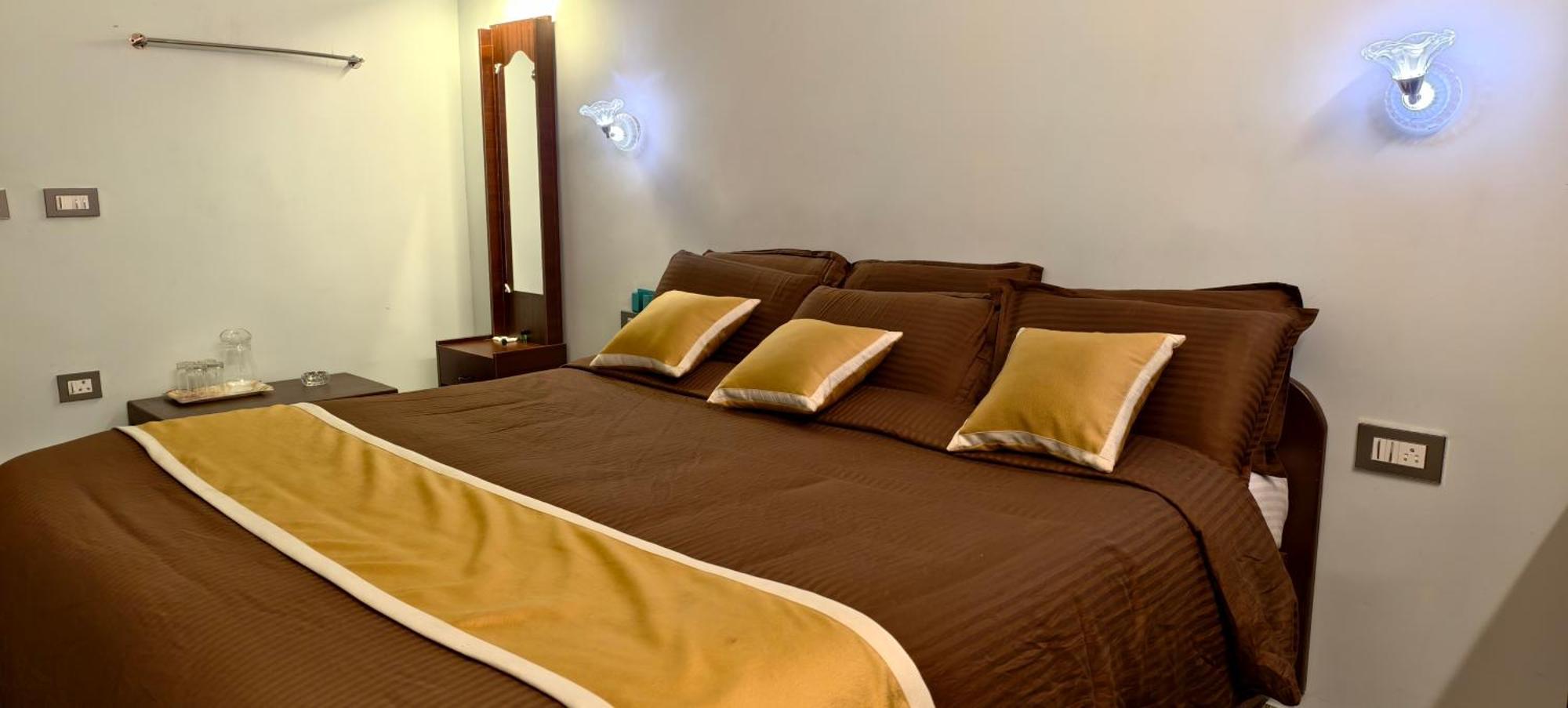 Ponmurugan Residency Kodaikanal Buitenkant foto